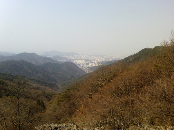 A view of South Gwangju from the Baramjae ridge.